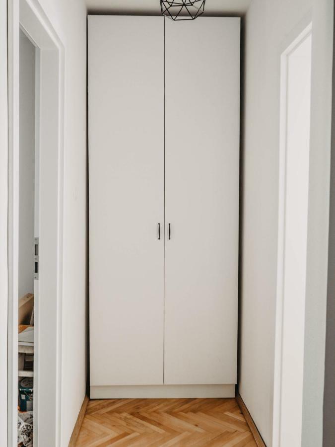 Business And Travel Central Apartment Timisoara Exterior photo